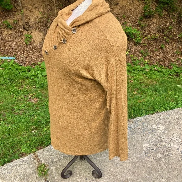 Vanilla Bay Boutique Tunic - Picture 2 of 6